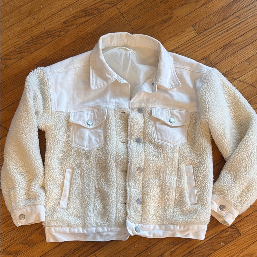Pacsun xs/s Cream White Sherpa-Lined Denim Jacket